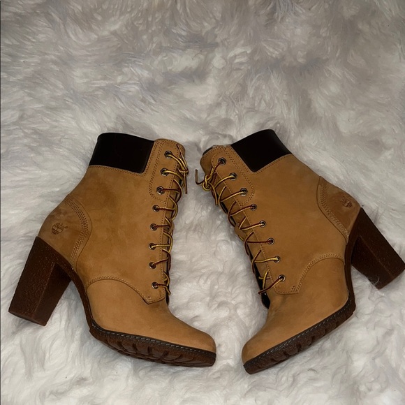 Timberland Women's Brown Lace-Up Boots - Picture 2 of 16